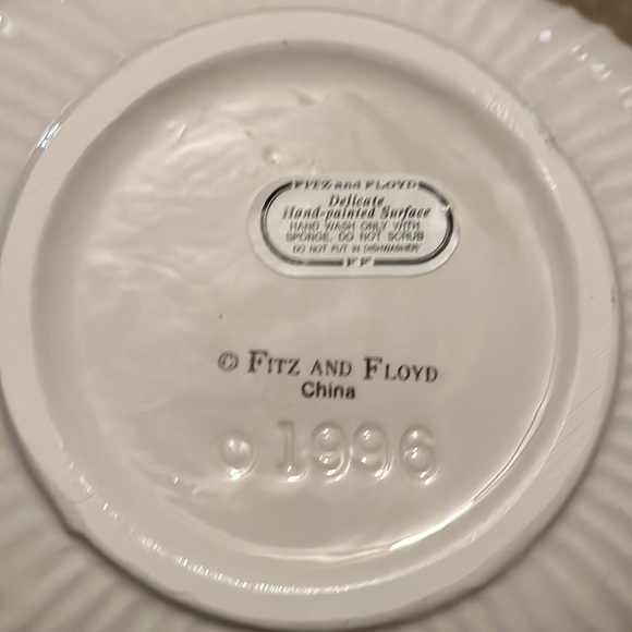 Fitz & Floyd Christmas Rose tureen NWT - Picture 10 of 12